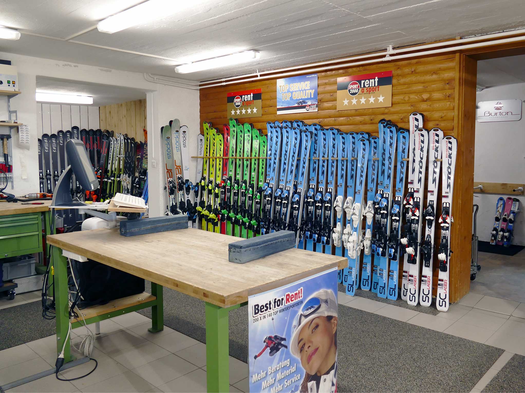 wannihorn-sport-grächen-graechen-service-ski-snowboard-rent-miete-montana-schleifroboter-saphir-max-wallis-valais-location-service
