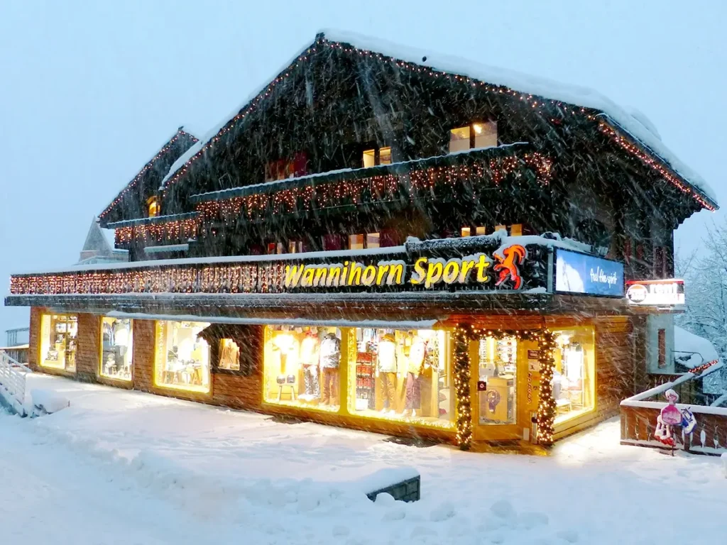 Ansicht Wannihorn Sport Grächen im Winter